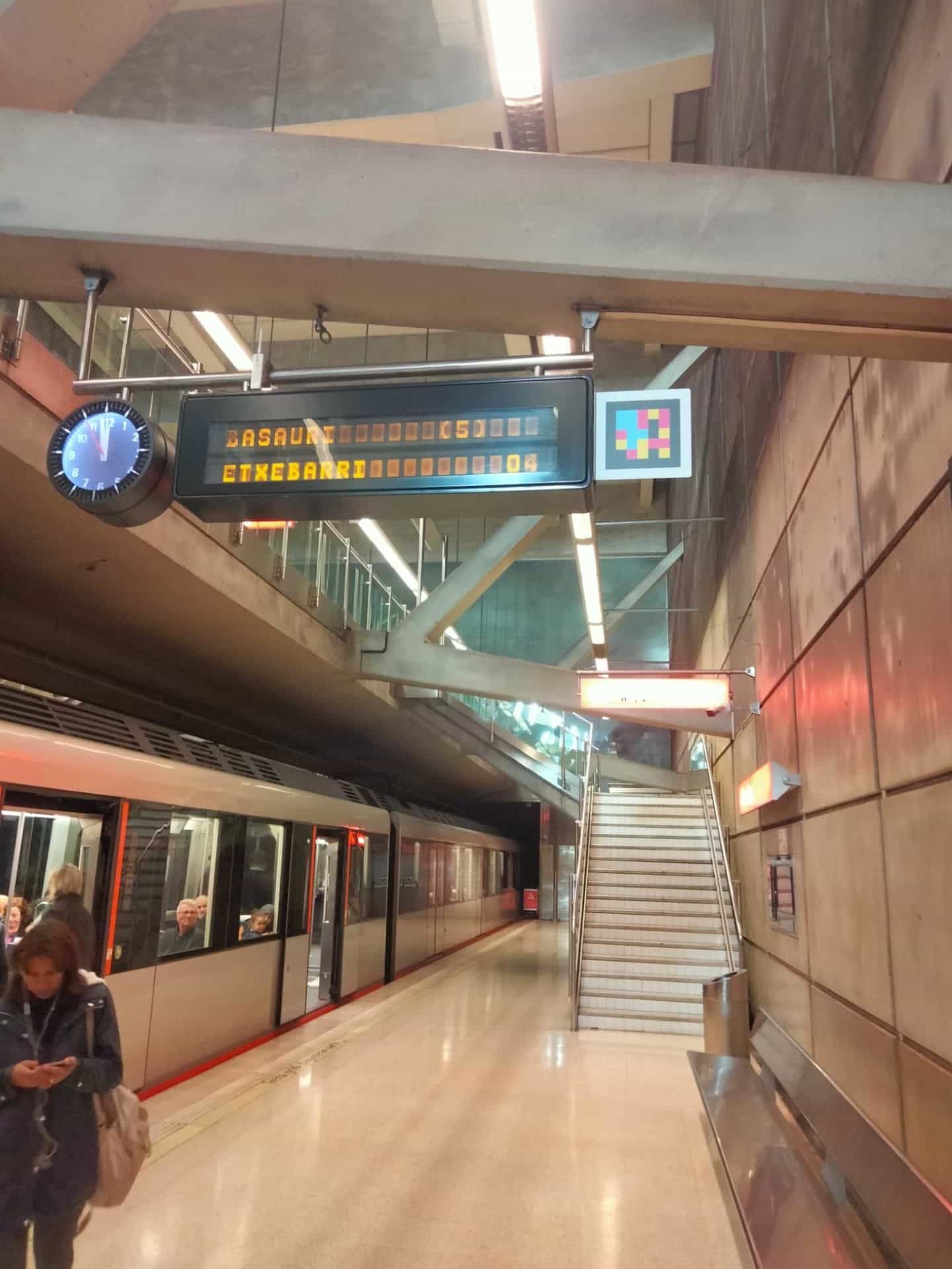 Metro Bilbao — Next train — Basauri / Etxebarri with NaviLens code next to the element