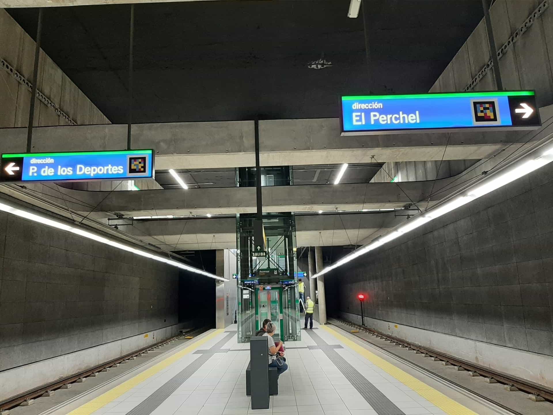 Metro de Málaga — Red accesible con NaviLens y Lengua de Signos — Málaga