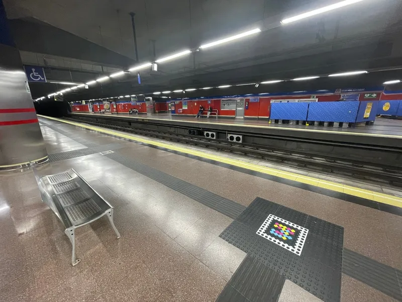 Metro de Madrid · Mar de Cristal (L4 · L8) — NaviLens Sprachführung — Madrid