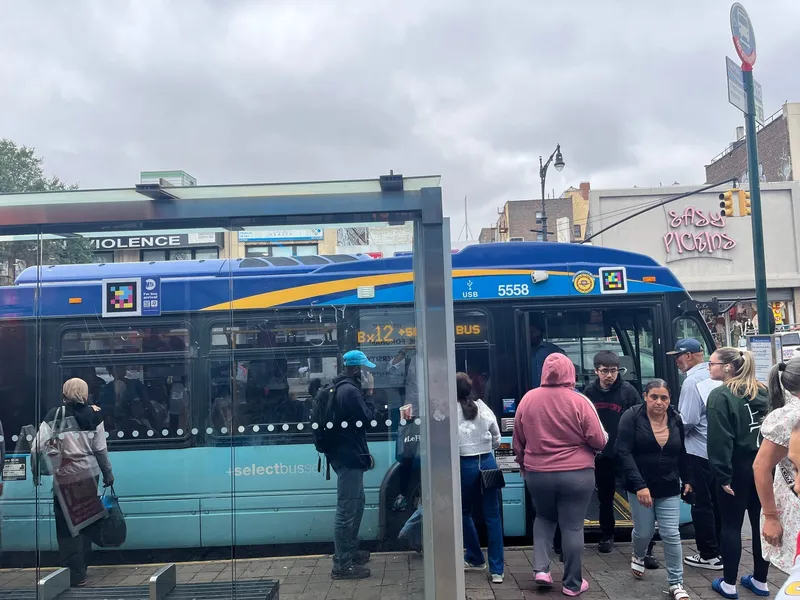 MTA Bus — Bx12-SBS, M23-SBS und M66 mit NaviLens — New York