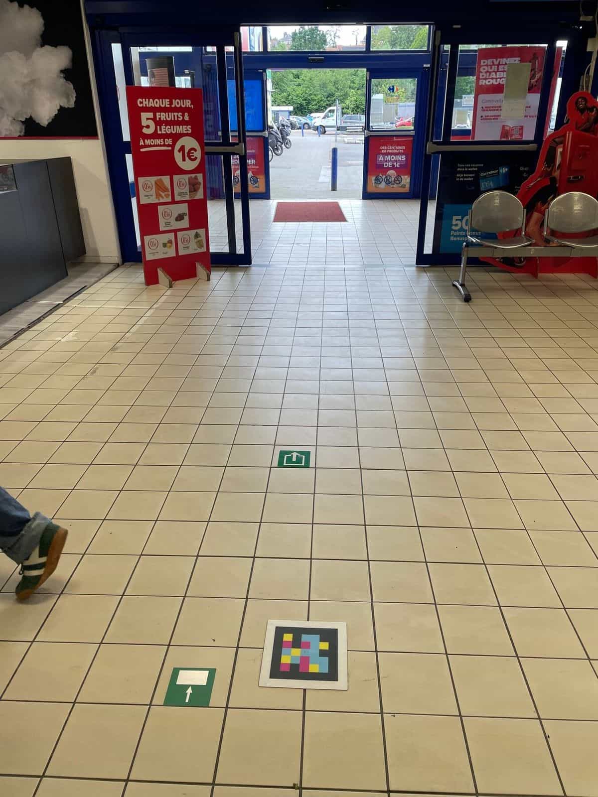 Carrefour Auderghem — Premier code après la porte