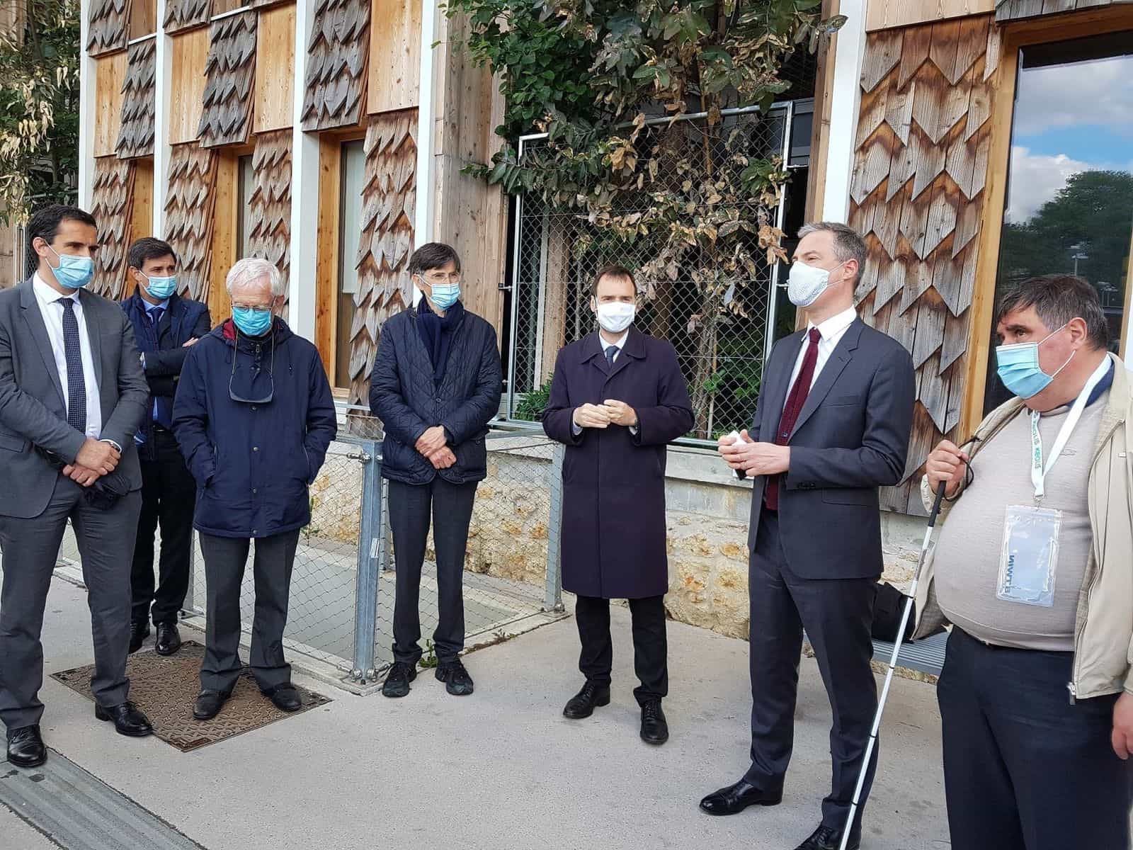Official presentation of the NaviLens pilot at Versailles-Chantiers (May 2021), group photo.