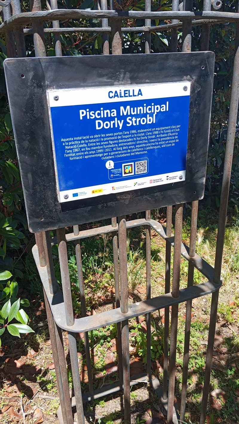 Mairie de Calella — piscine municipale Dorly Strobl accessible — Calella