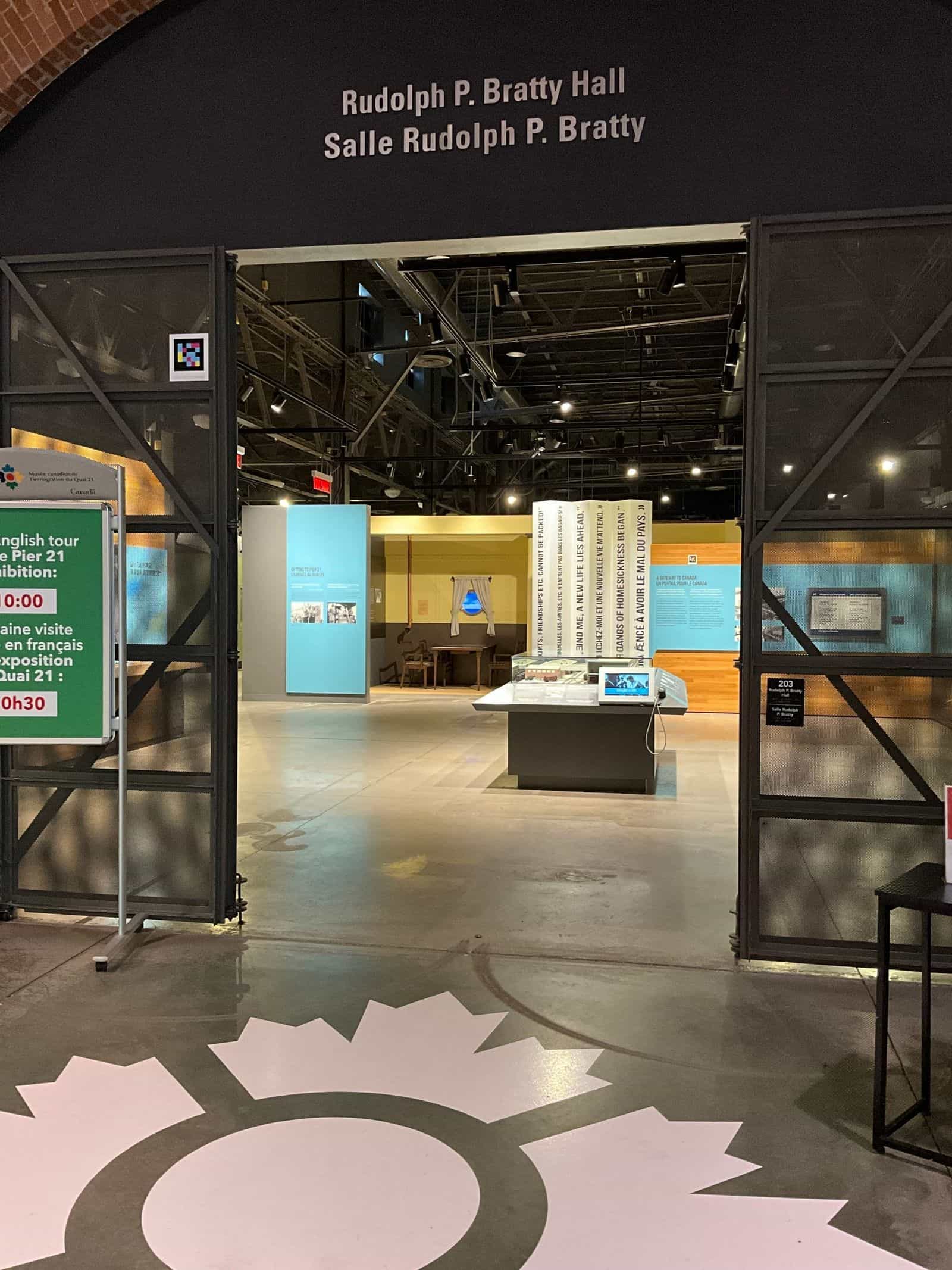 Canadian Museum of Immigration at Pier 21のRudolph P. Bratty Hall入口にあるNaviLensコード