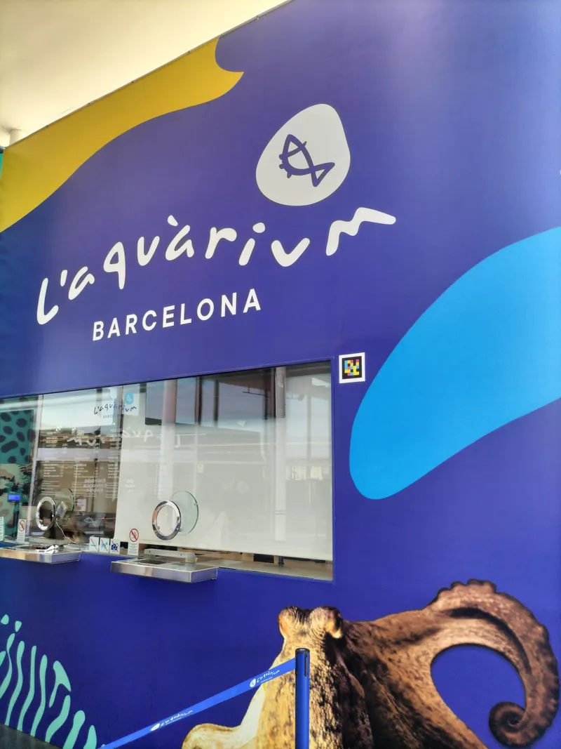 L’Aquàrium de Barcelone — Port Vell accessible — Barcelone · Port Vell