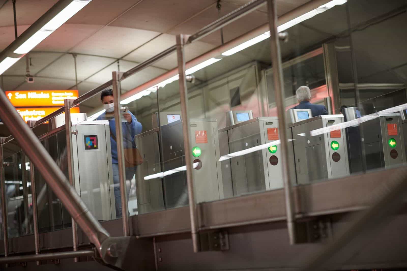 NaviLens code next to the fare gates of Metro Bilbao