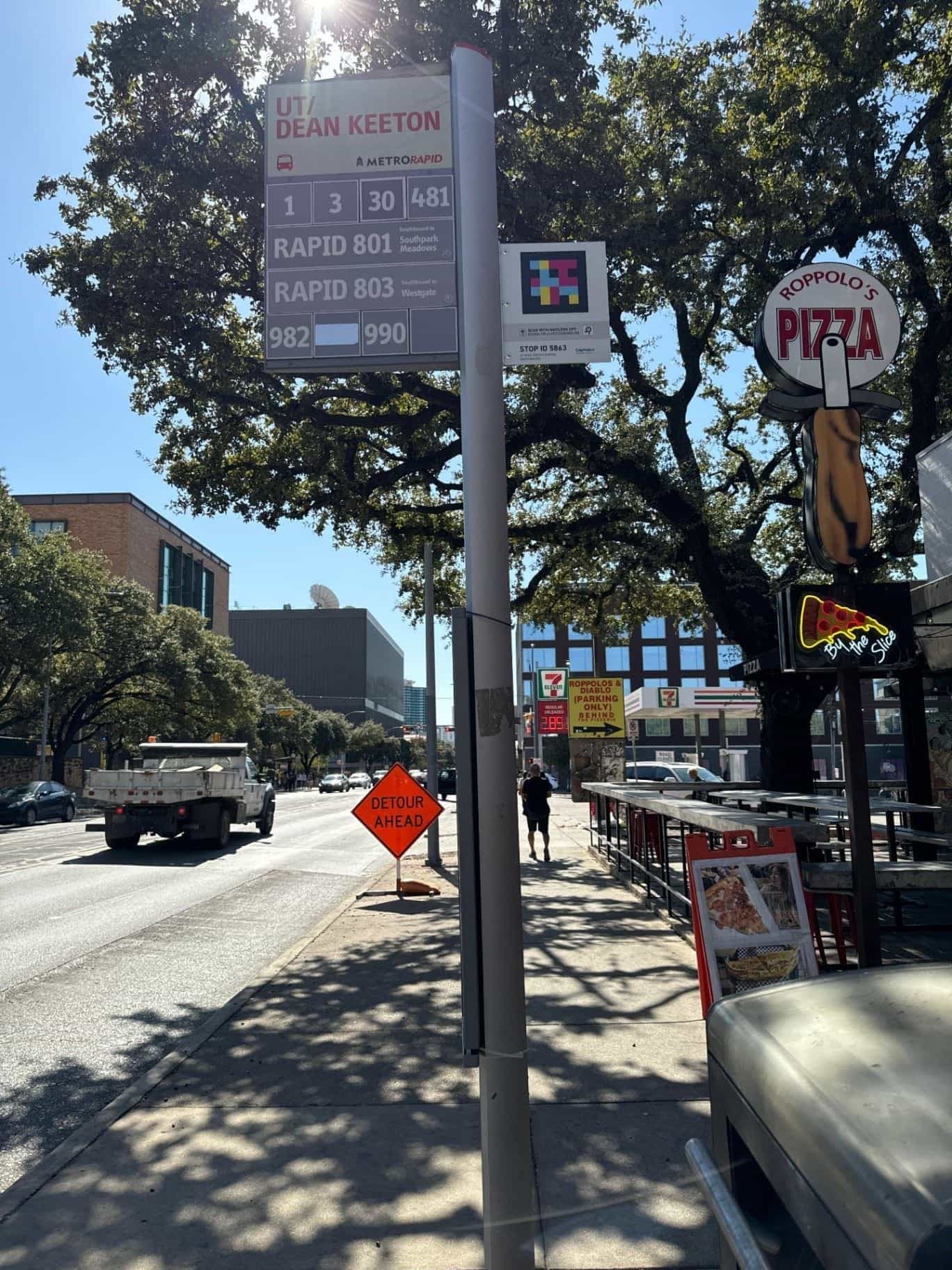 CapMetro stop UT / Dean Keeton (Southbound)